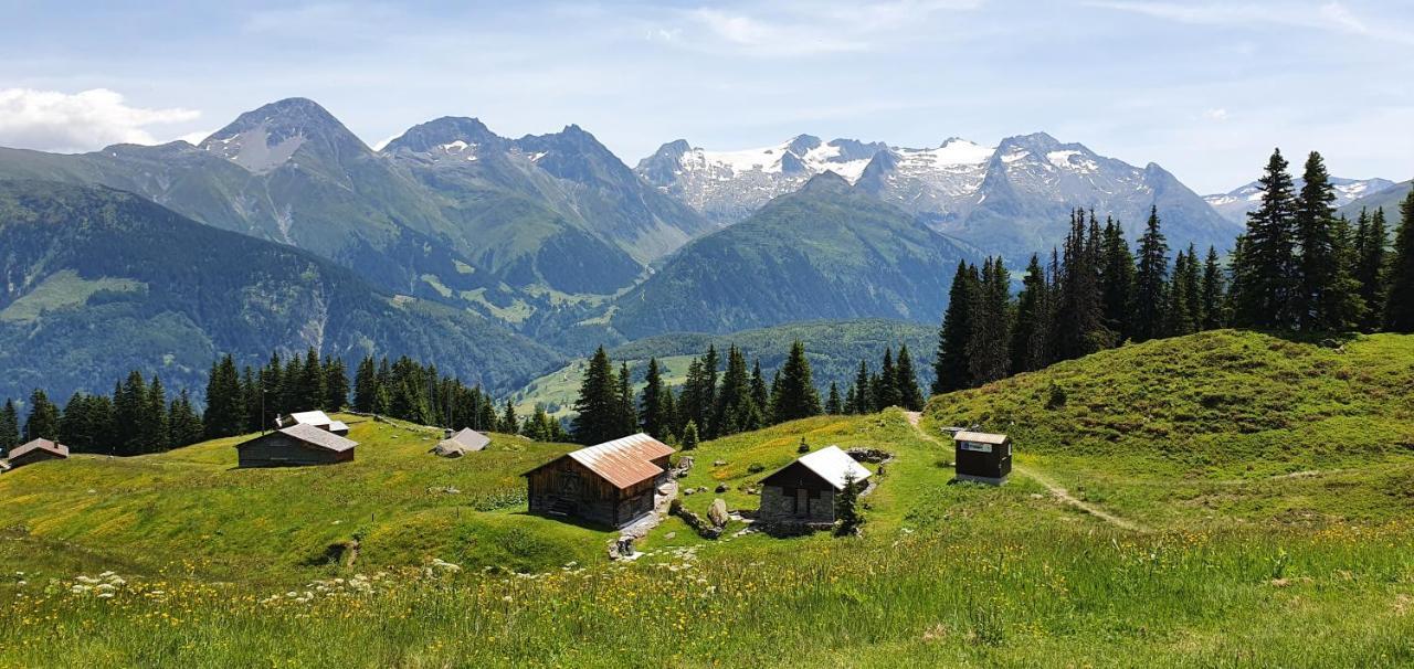 Yeti Lodge Sedrun Kültér fotó