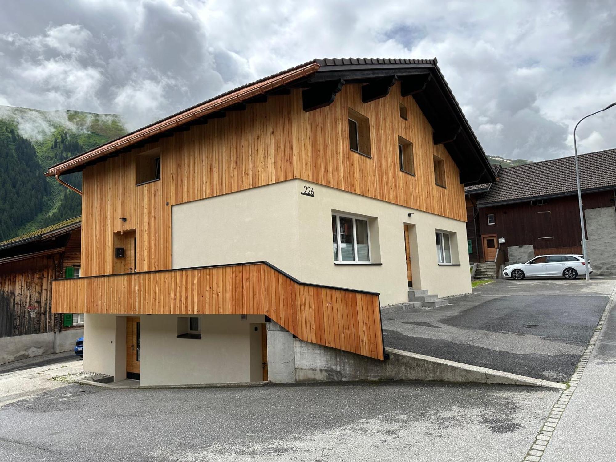 Yeti Lodge Sedrun Kültér fotó