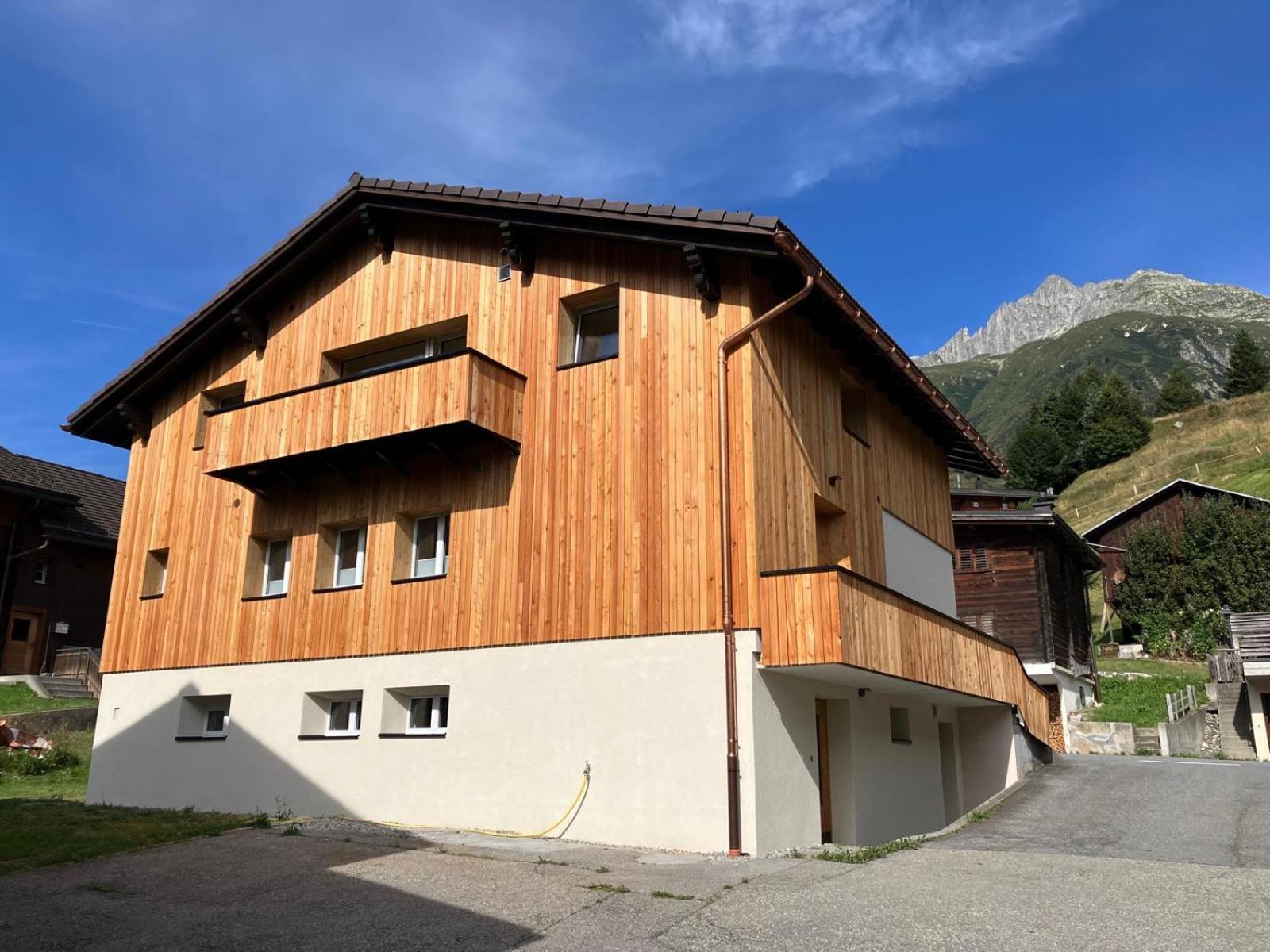 Yeti Lodge Sedrun Kültér fotó