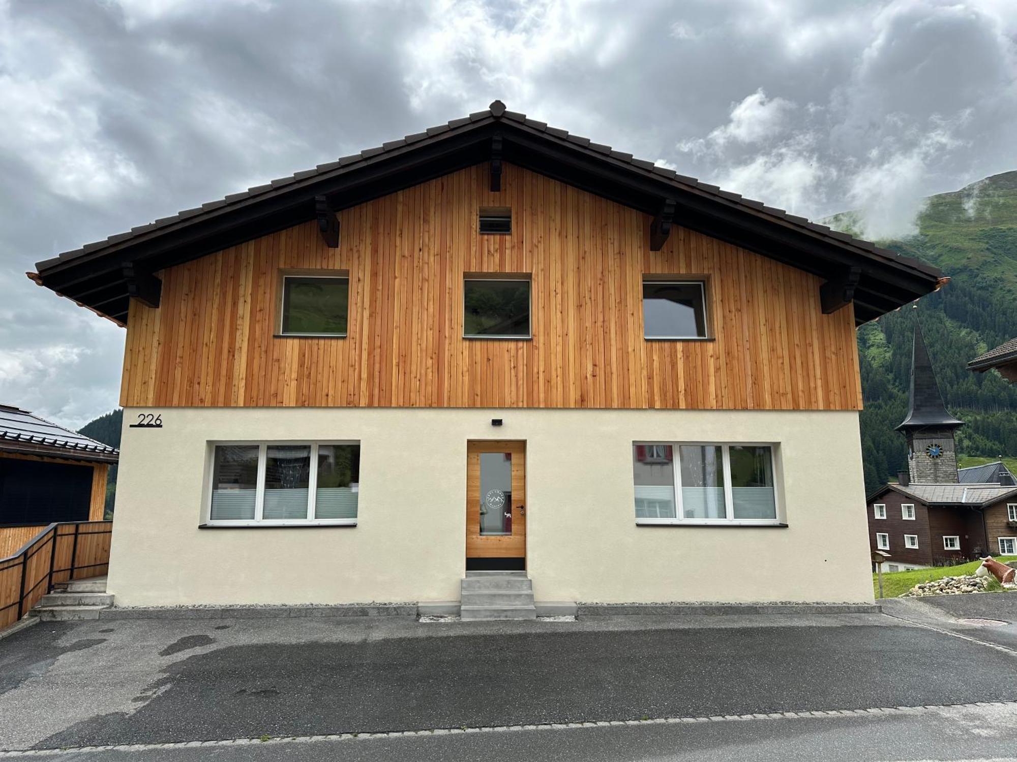Yeti Lodge Sedrun Kültér fotó