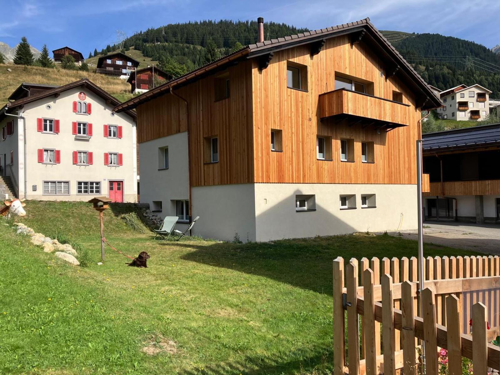 Yeti Lodge Sedrun Kültér fotó